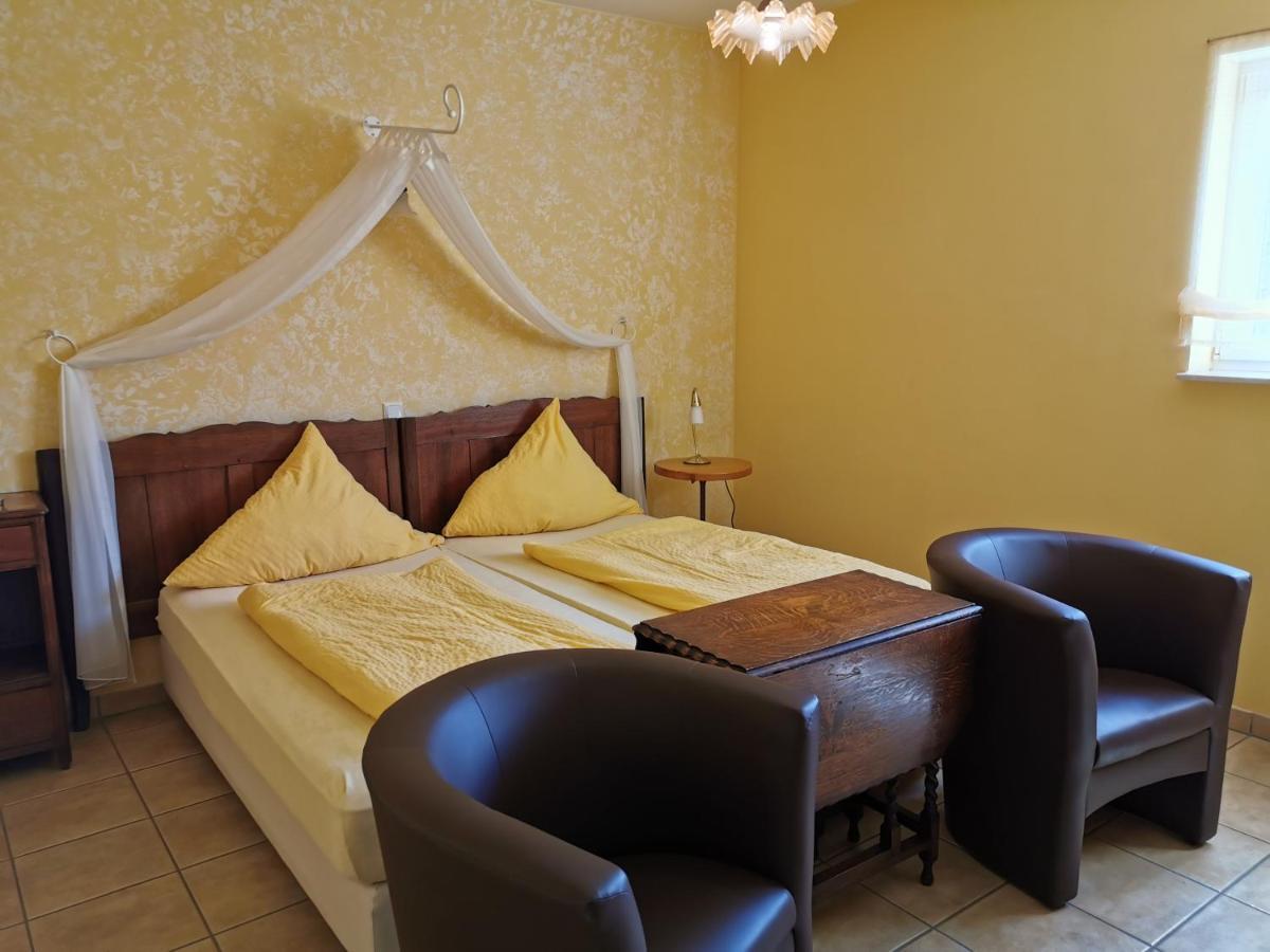 Weingut Amlinger&Sohn Appartement Neef Buitenkant foto