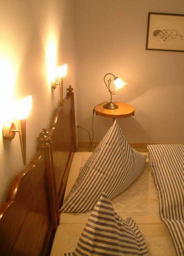Weingut Amlinger&Sohn Appartement Neef Buitenkant foto