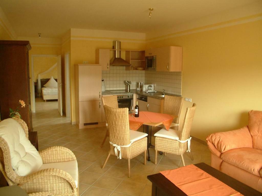 Weingut Amlinger&Sohn Appartement Neef Buitenkant foto