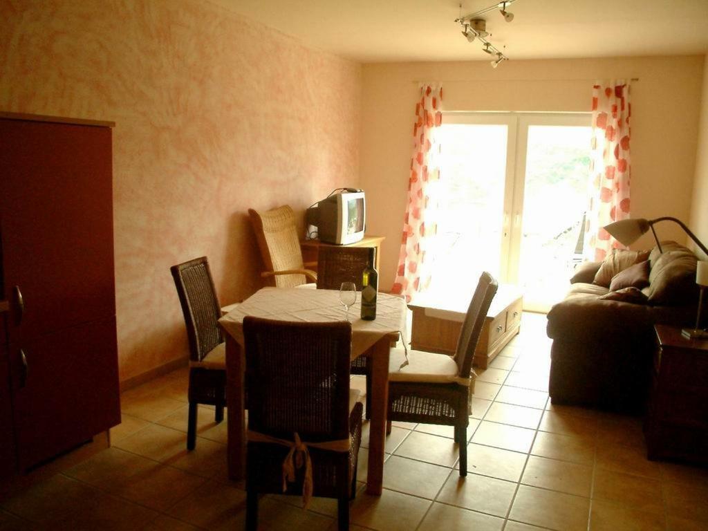 Weingut Amlinger&Sohn Appartement Neef Buitenkant foto